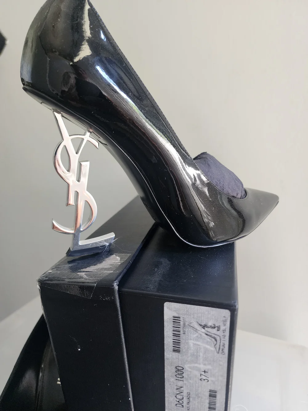 Saint Laurent Black Patent Leather Opyum Logo Heel Pumps - Picture 6 of 6